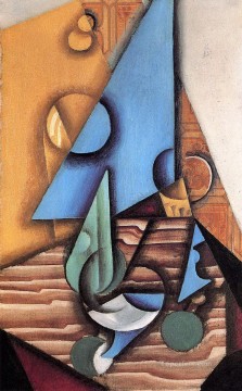Juan Gris Painting - bottle and glass on a table 1914 Juan Gris